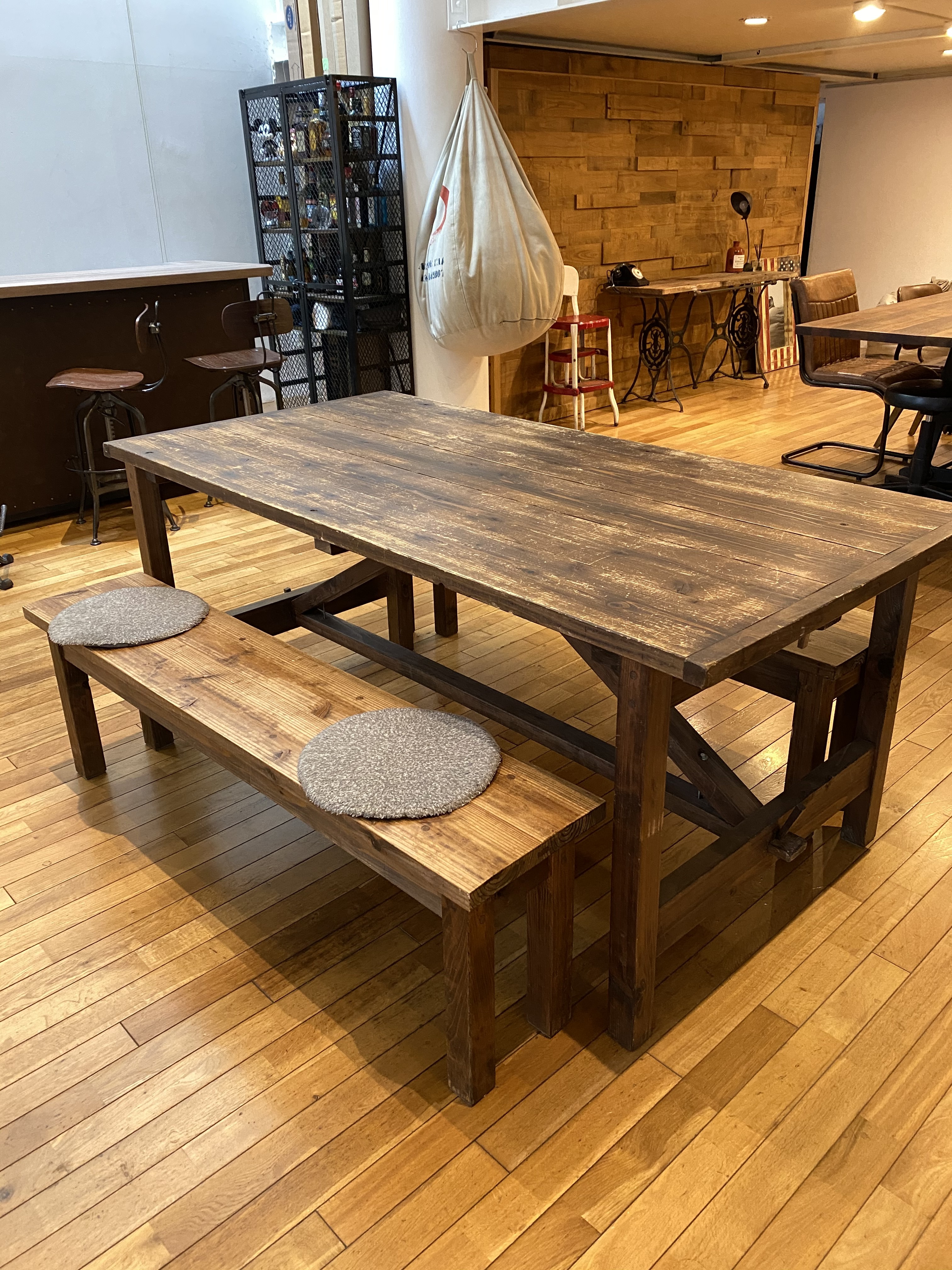 テーブル2(89×180×76)