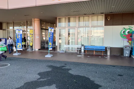 【Aコープ今津店】食物販や販促イベントに最適な軒下スペース