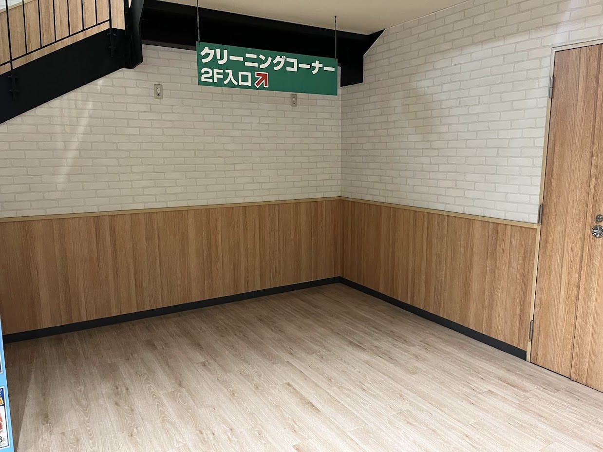 【フレスタ吉島店】プロモーションに最適な地下駐車場入り口横スペースの画像