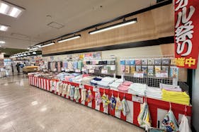 【Aコープハトマート山越店】食物販や販促イベントに最適な店内入口すぐのイベントスペース