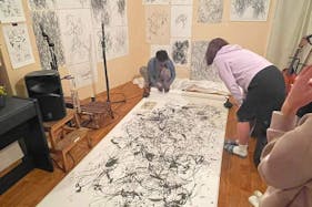 【日暮里駅3分】アート系の展示会等に適した壁面展示も可能なギャラリーbar内にあるスペース