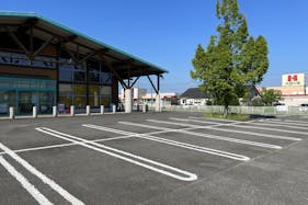 【ダイナム三木店】キッチンカーに最適なアミューズメント施設のイベントスペース