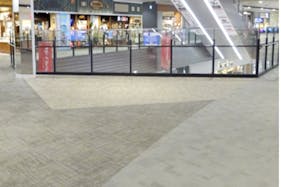 【イオンモール幕張新都心】ラウレア前