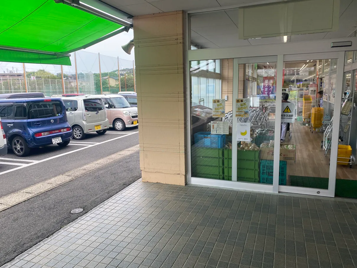 【まつばや相浦店】食物販やプロモーションなどに利用可能な軒下スペース