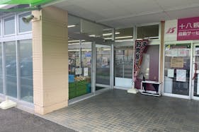 【まつばや相浦店】食物販やプロモーションなどに利用可能な軒下スペース