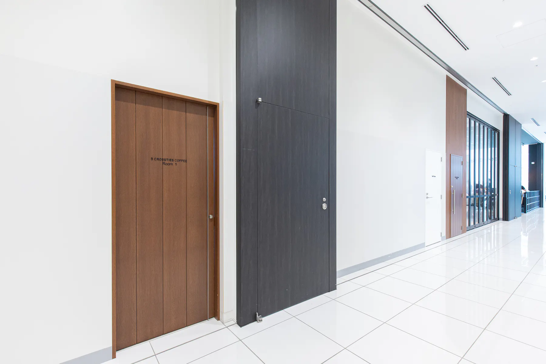 【渋谷駅直結】渋谷スクランブルスクエア｜スクランブル交差点を望む17Fのレンタルスペース・撮影スタジオ｜最大80名収容