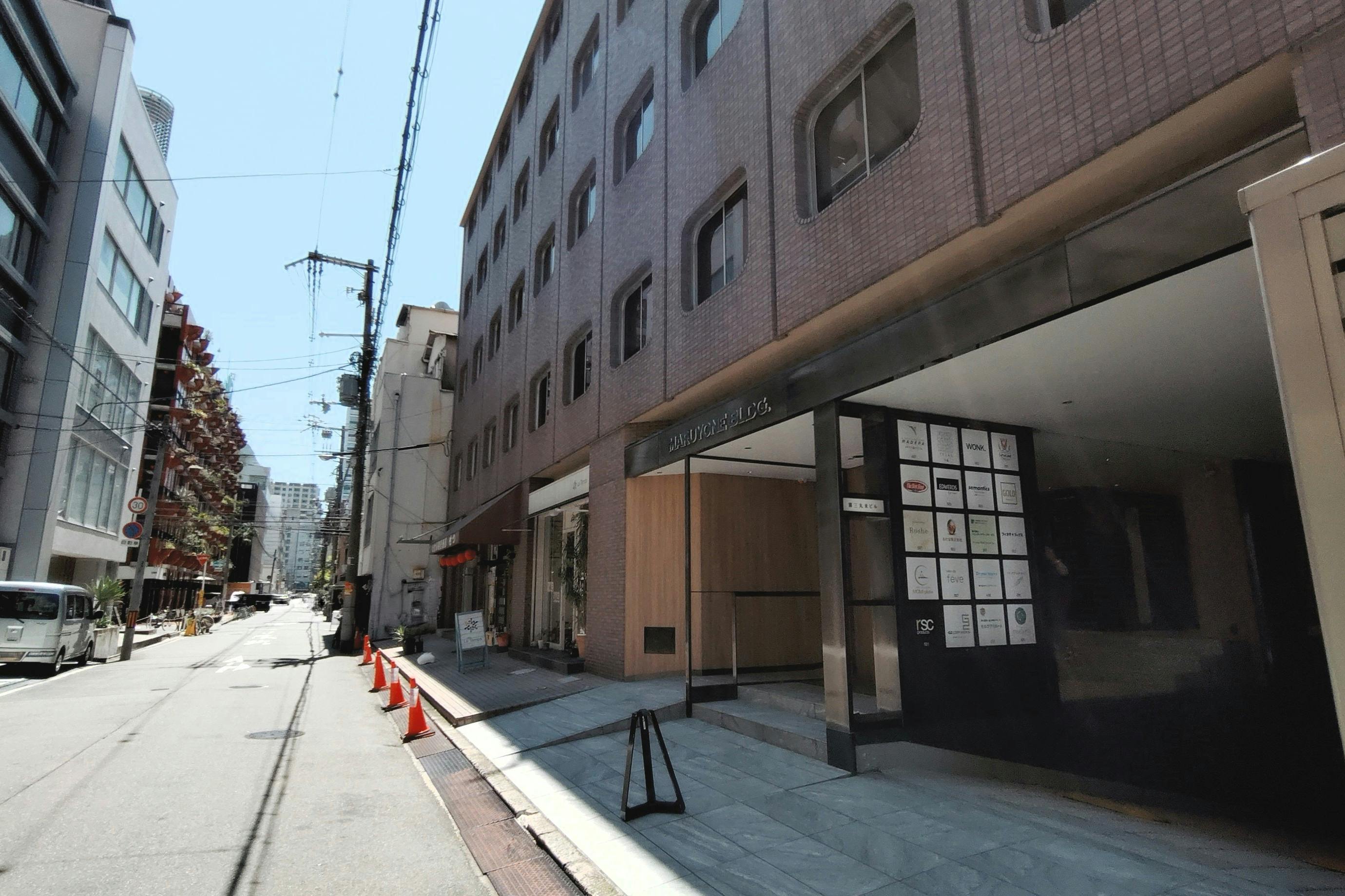 【心斎橋駅・本町駅5分】ポップアップストアや展示販売会、個展・グループ展等のアート展示に最適な路面店・ギャラリースペース