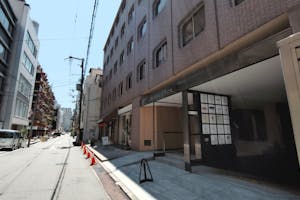 【心斎橋駅・本町駅5分】ポップアップストアや展示販売会、個展・グループ展等のアート展示に最適な路面店・ギャラリースペース