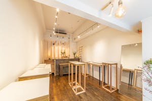 【心斎橋駅・本町駅5分】ポップアップストアや展示販売会、個展・グループ展等のアート展示に最適な路面店・ギャラリースペース