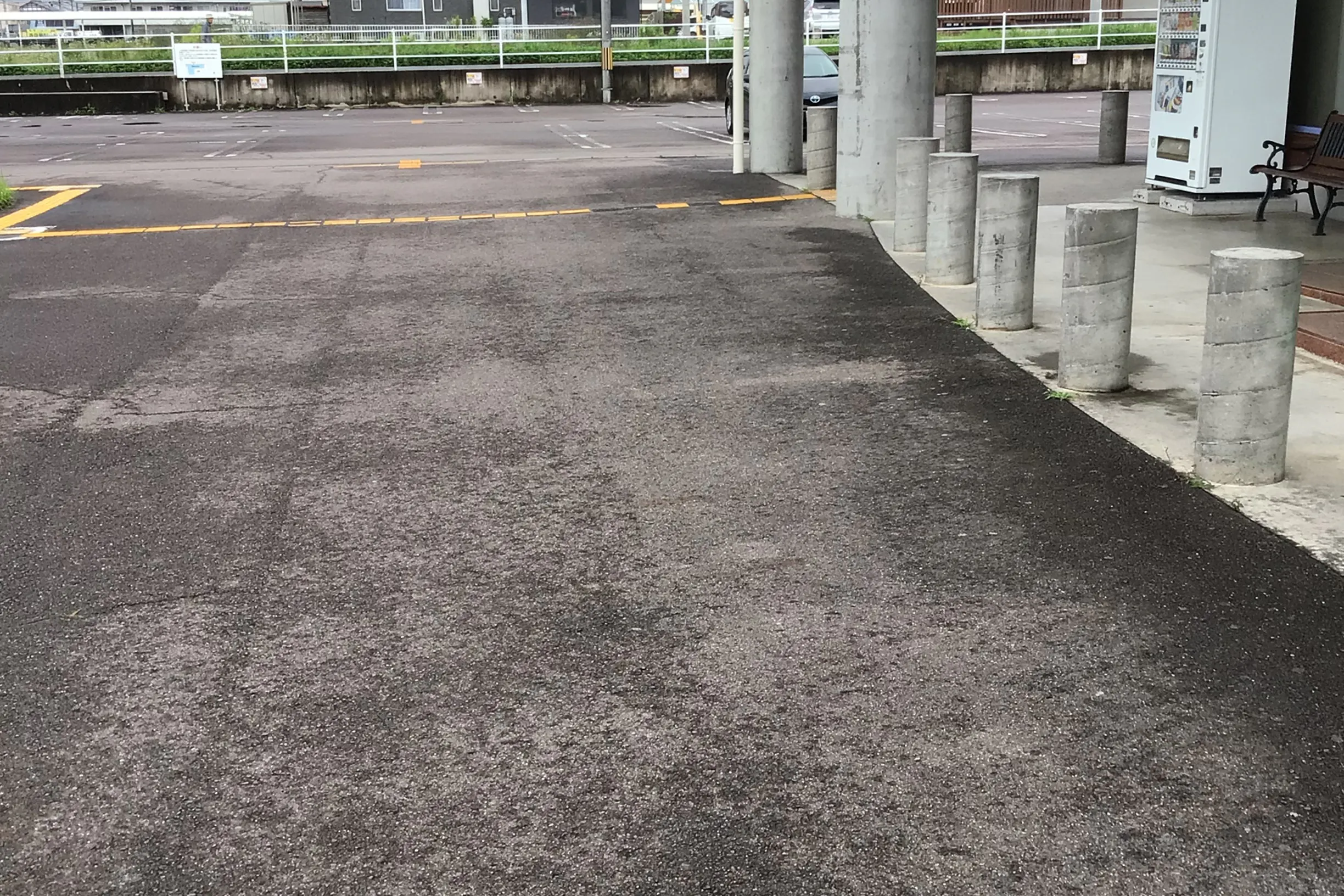 【ダイナム美濃加茂店ゆったり館】電子タバコ等のプロモーションイベントに最適なアミューズメント施設のイベントスペース(喫煙所側)