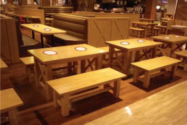 【イオンモール常滑】モール内広告 フードコートテーブルシールの画像2