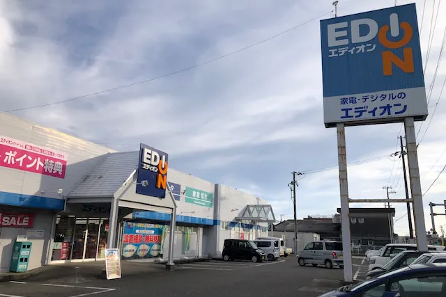 【エディオン串本店】キッチンカーの利用に適した駐車場スペース