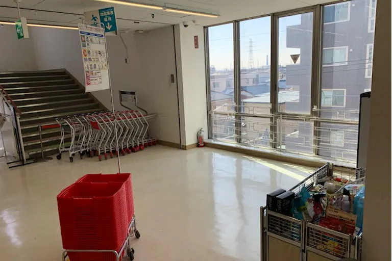 【西友 鳩ヶ谷店】3階催事場 ポップアップストア(物販、食物販)やプロモーション用途に最適なスーパー店内催事イベントスペースの画像2