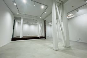 【原宿駅1分】竹下通りにある落ち着いた雰囲気の貸しギャラリー