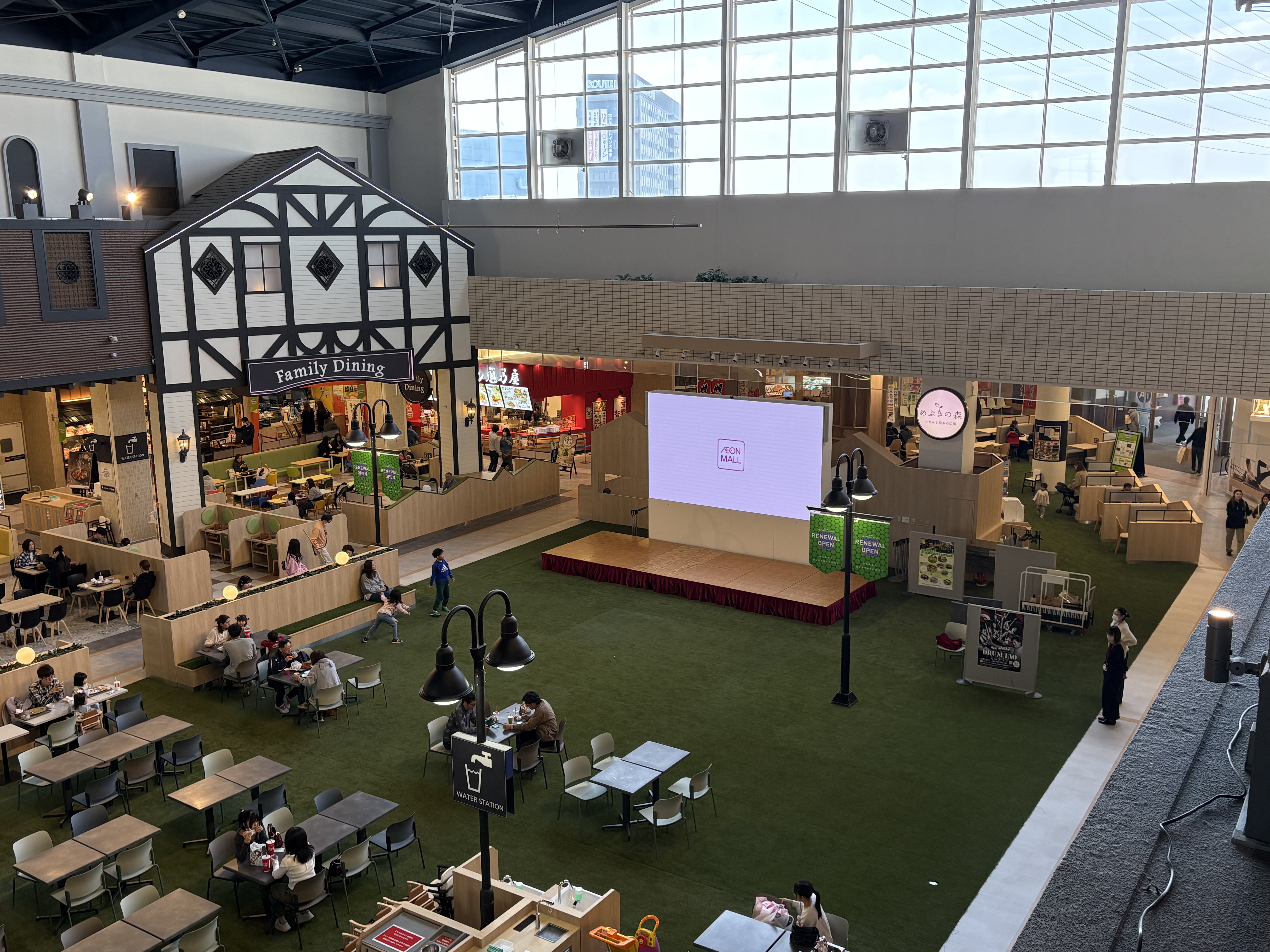 【イオンモール大牟田】ありあけコートステージ