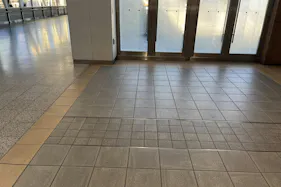 【京王高幡ショッピングセンター】高幡不動駅直結 物販・食物販のポップアップストアやプロモーションに最適な改札正面のイベントスペース