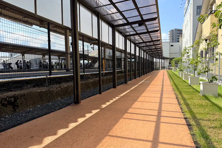 【ライズヴィル都賀山|守山駅2分】駅すぐ近くまでの屋根付き通路