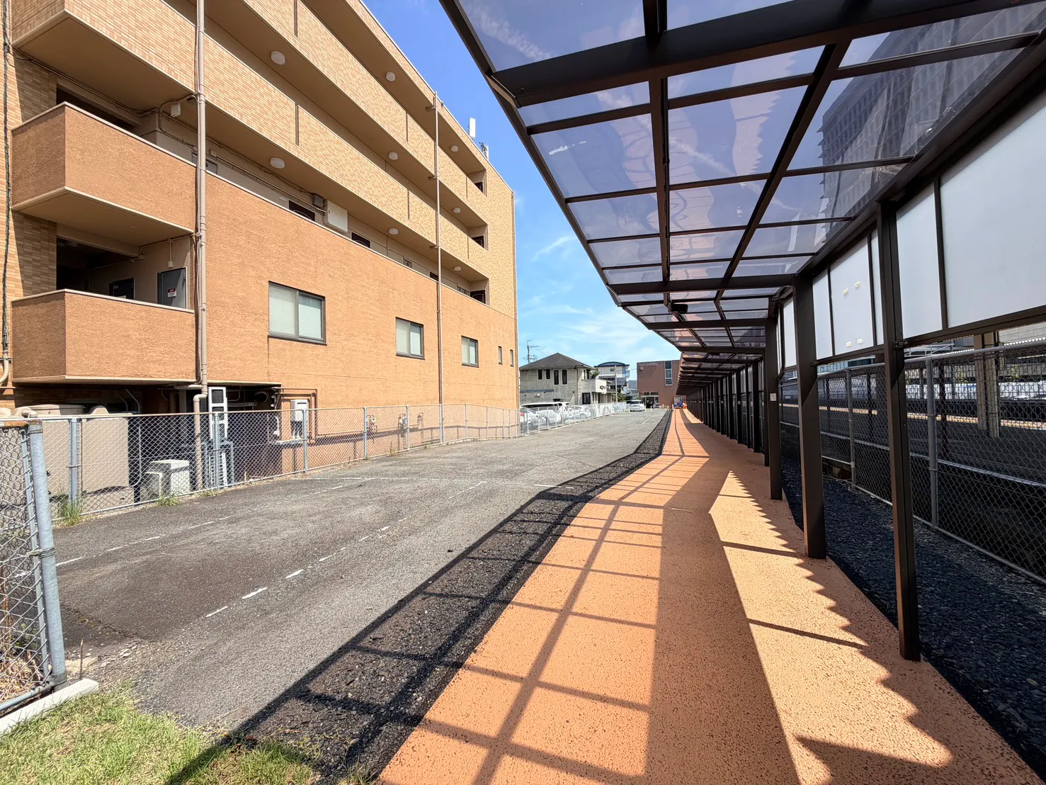 【ライズヴィル都賀山|守山駅2分】駅ホーム横で視認性の高い屋外イベントスペース
