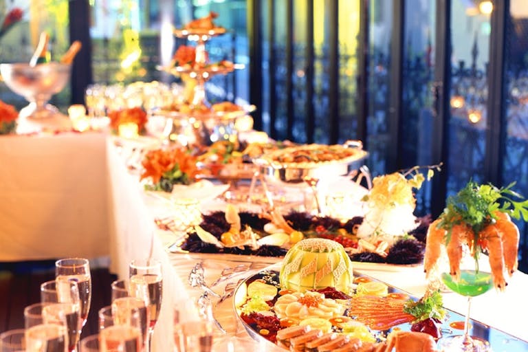 飲食の提供も可能です。