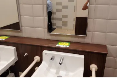 【イオンモール東員】モール内広告 化粧室