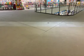 【イオンモール岡崎】イーストアベニュー3F おかしのまちおか前吹抜け(フードコート側)