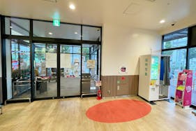 【イオンタウン稲城長沼】各種プロモーションイベントに最適な施設内1階エレベーターホール前にあるイベントスペース