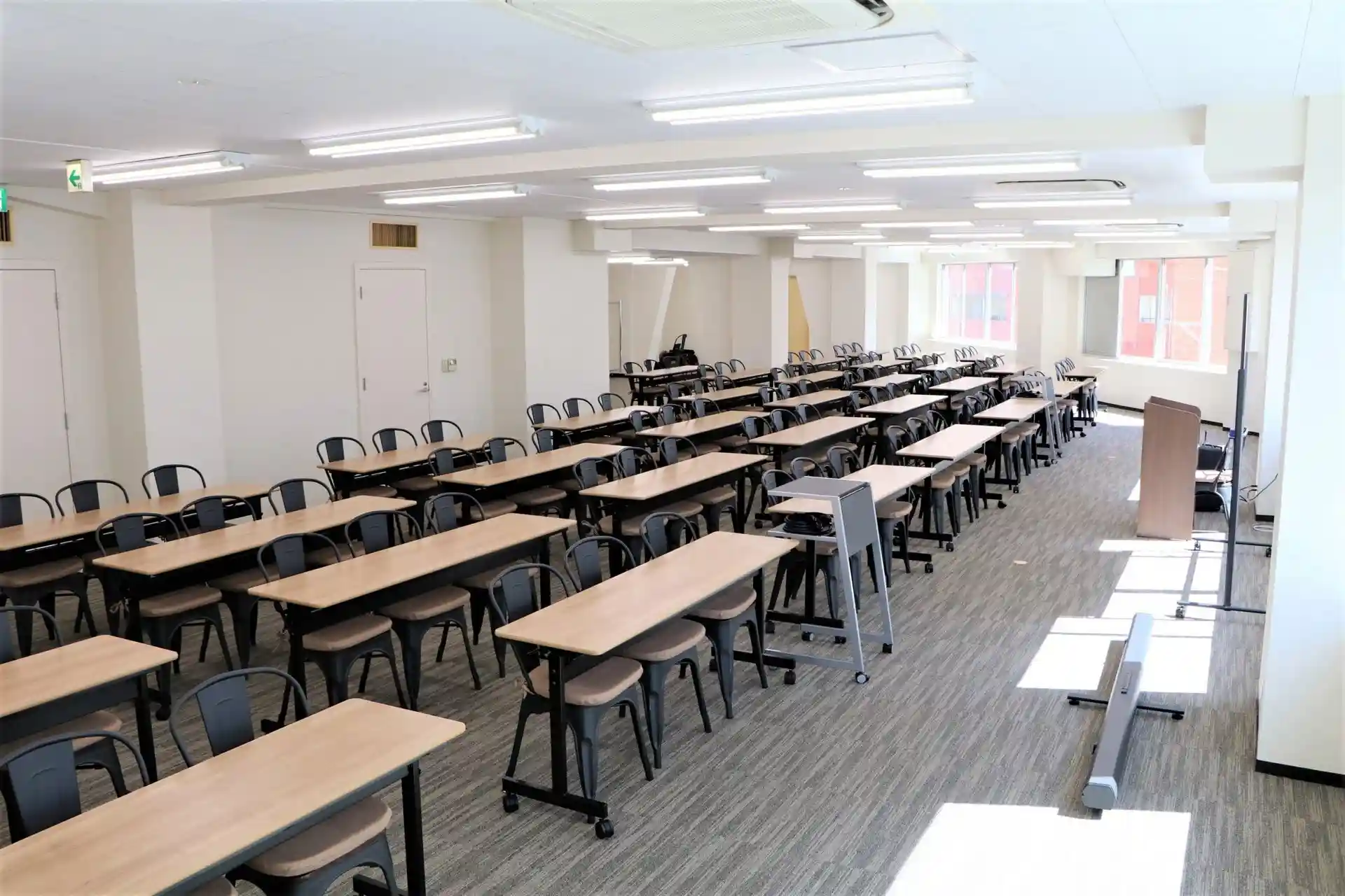 【蒲田駅4分】展示会や受注販売に最適な好立地な場所にある自然光溢れるレンタルスペースの画像8