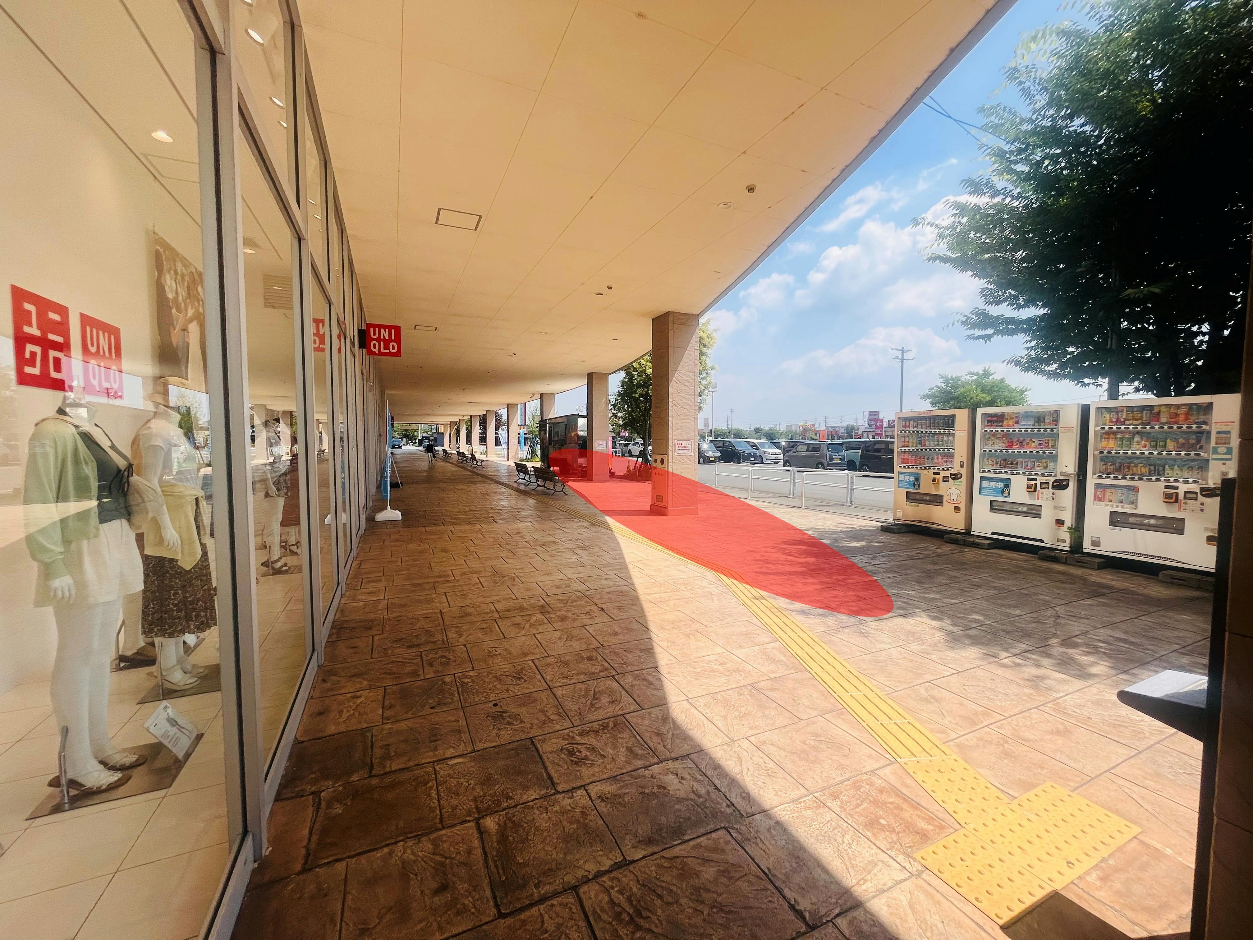 【イオンタウン鈴鹿】販促プロモーションや食物販に最適な駐車場近くの屋外スペースの画像