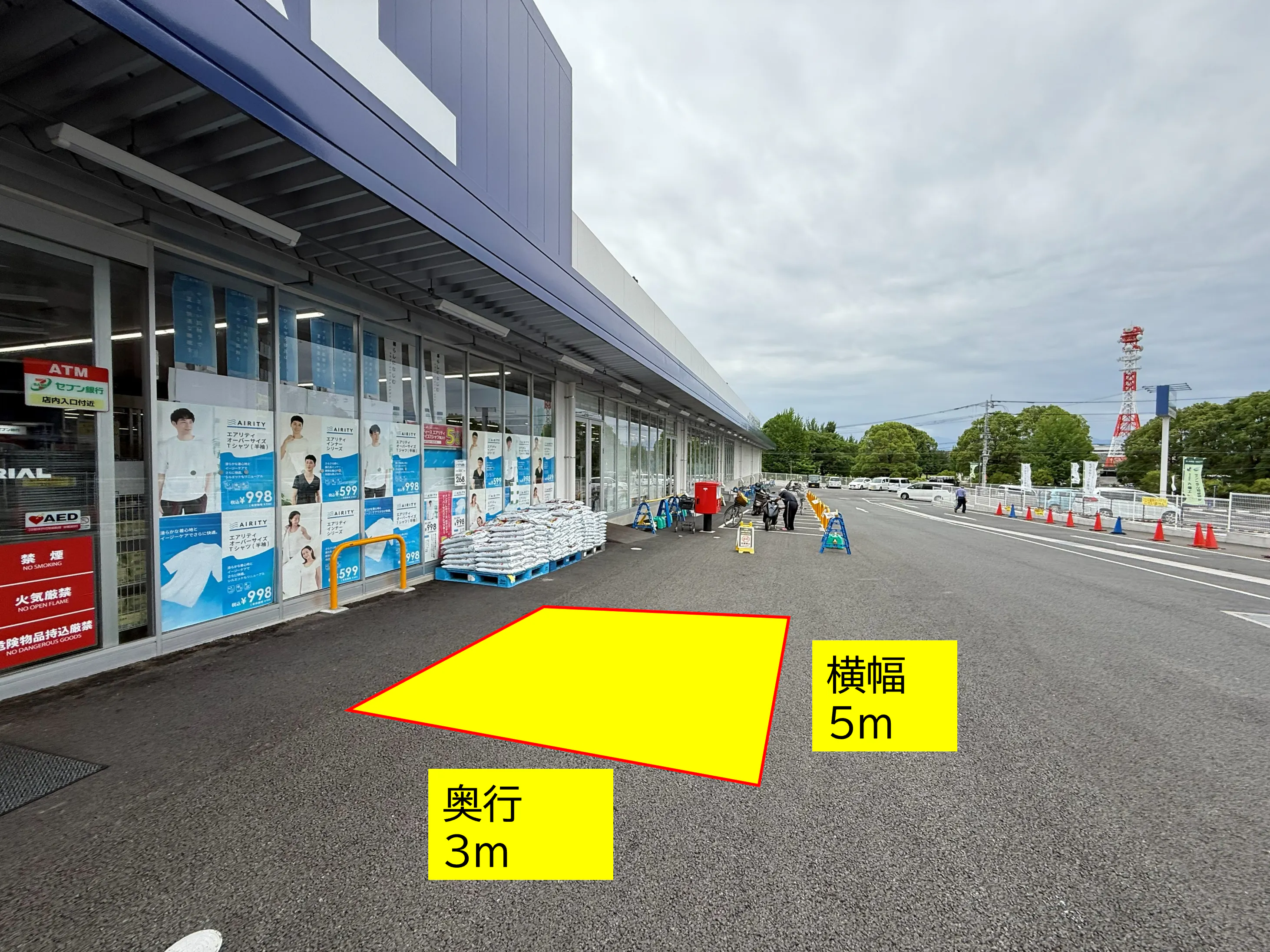 【スーパーセンタートライアル尾ノ上店】【1F　店舗出入口横】食物販の出店が可能なトライアルマルシェ（キッチンカー/テント・スペース）※NG有の画像