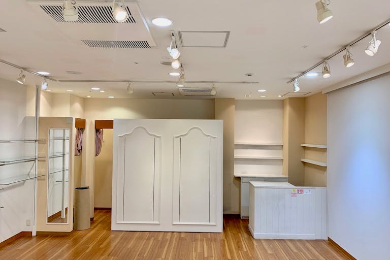 【赤羽アピレ】アパレルや雑貨のポップアップストアに利用可能な、商業施設の1F貸し区画の画像1