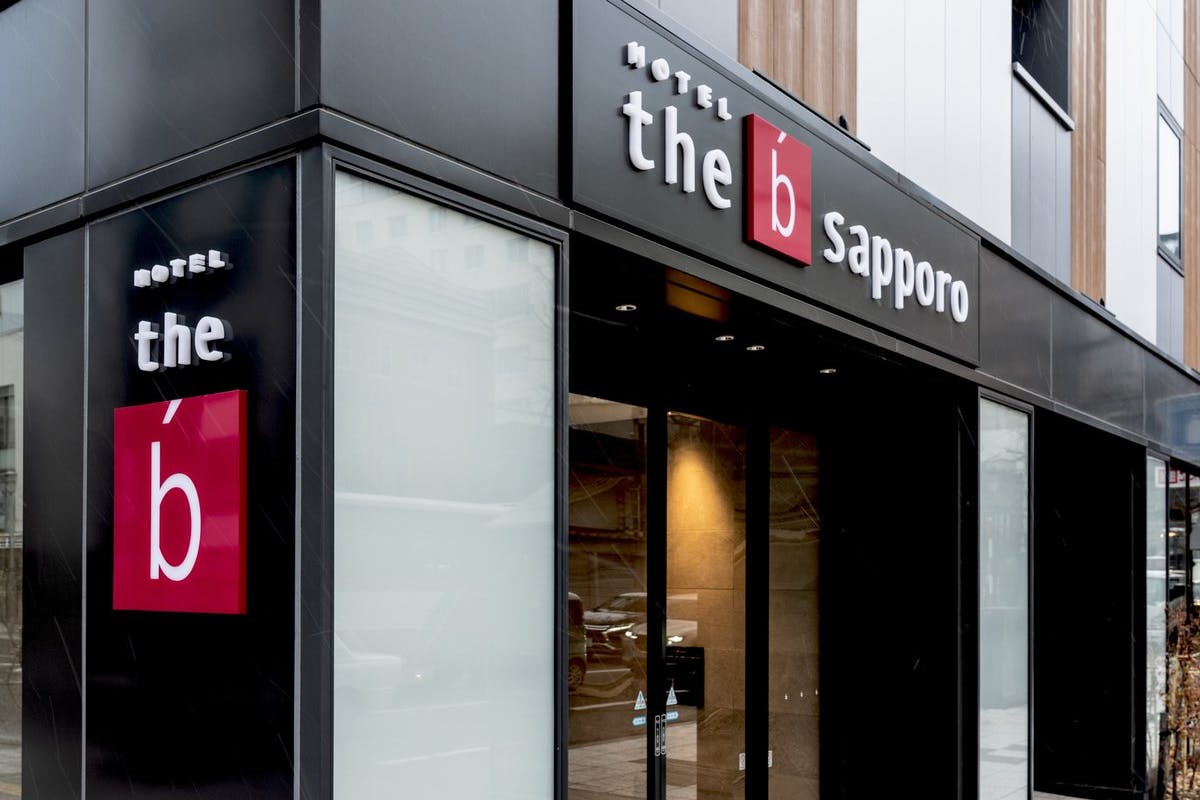 【すすきの駅3分/the b 札幌】販売会やプロモーションに最適な札幌の中心に位置するモダンなロビースペース