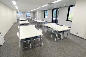 【六本木一丁目駅4分】招待制の製品PR会や受注販売会に適した90名程度収容可能なレンタルスペース