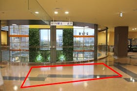 【フレスポ しんかな】PRや物販利用に適した3F吹き抜けのイベントスペース