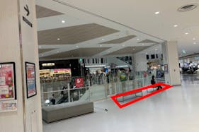 【イオンモール座間】2階ノースコート吹き抜け(ユニクロ前横)