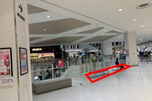 【イオンモール座間】2階ノースコート吹き抜け(ユニクロ前横)