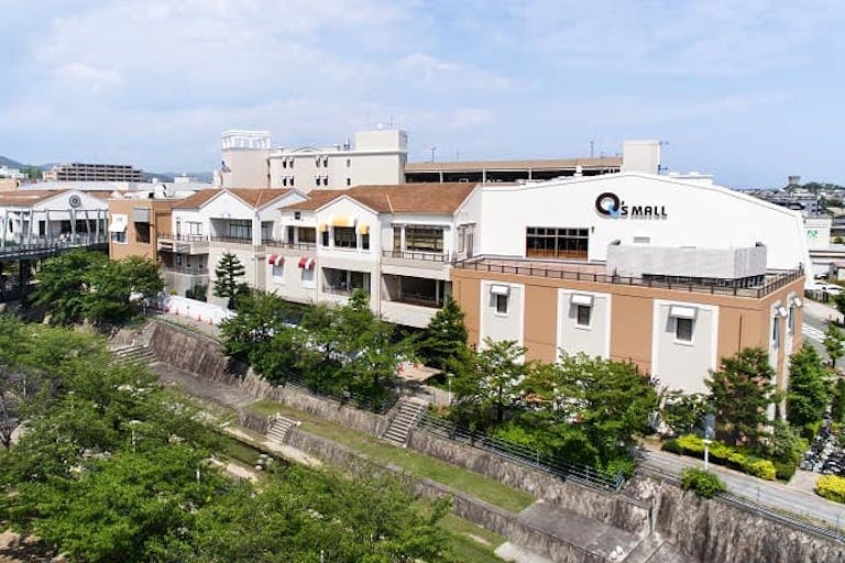 【みのおキューズモール】みのおキューズモール【メディア】「⑤EAST2階 歩廊フェンス」の画像4