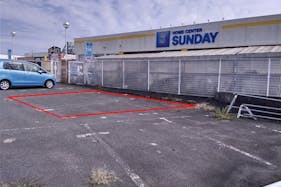 【サンデー花巻店】屋外駐車場 キッチンカーの出店に最適なホームセンター内駐車場の屋外イベントスペース