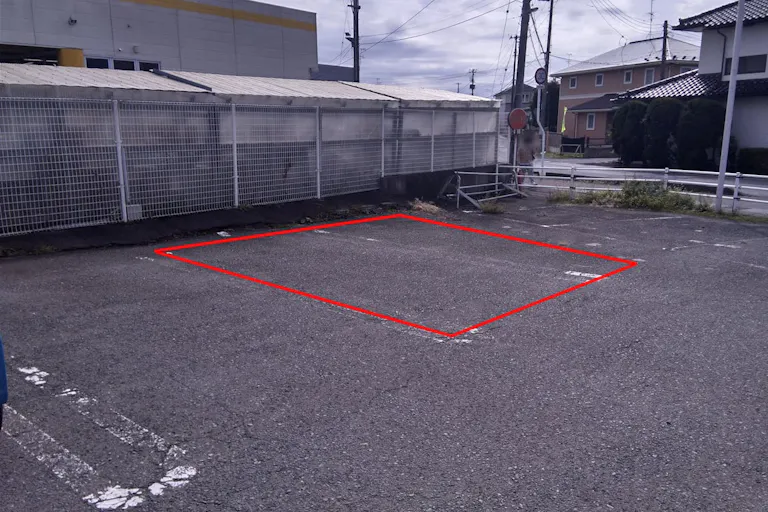 【サンデー花巻店】屋外駐車場 キッチンカーの出店に最適なホームセンター内駐車場の屋外イベントスペースの画像1