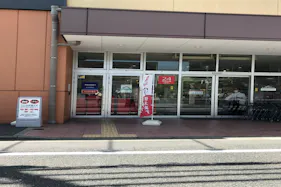 【西友 江戸川中央店】1階入口横軒先 ポップアップストア(物販、食物販)やプロモーション用途に最適なスーパー店頭催事イベントスペース