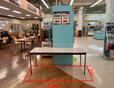 【イオンスタイル八戸城下店】イートイン入口横 販促プロモーションに最適なスーパー店内催事イベントスペース