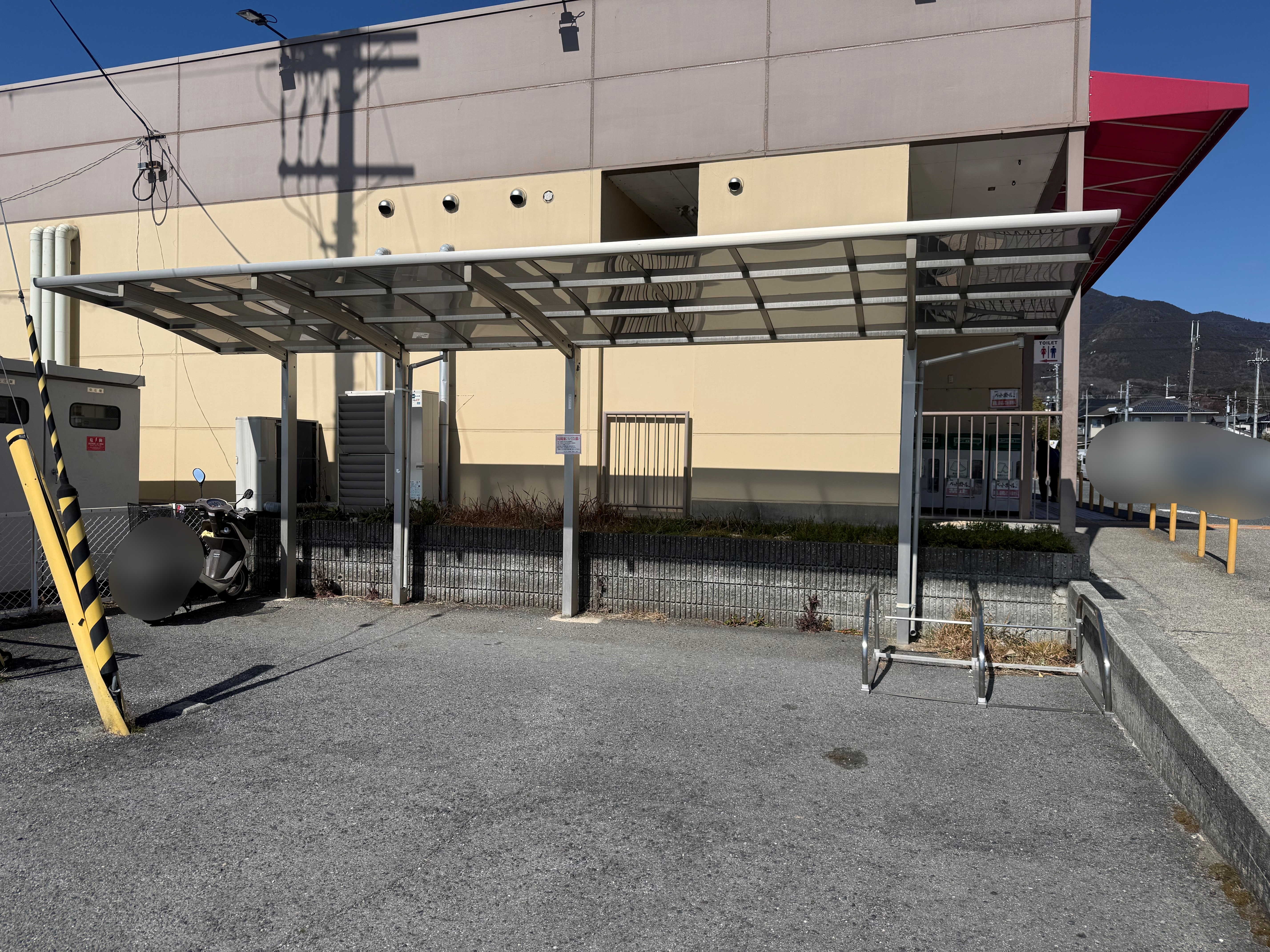 【Aコープハートフル五條店】食物販や販促イベントに最適な店頭スペース①