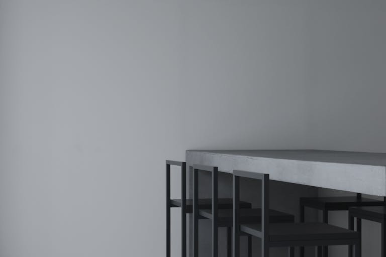 ãç¥å€©å¯ºé§
5å/2Fãã¢ãã¬ã«å±ç€ºäŒã«æé©ãªæããããŒã³ã®ã¹ã ãŒã¹ã¢ã«ã¿ã«ã®åºãšæ·¡ãã°ã¬ãŒã®å£ 倧ããªãã€ãã³ã°ããŒãã«ãå°è±¡çãªæ®åœ±ã¹ã¿ãžãªã®ç»å3