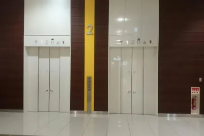 【イオンモール大牟田】モール内広告 エレベーター