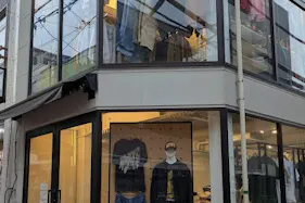 【高円寺駅6分】古着の街のセレクトショップ「サンフェルナンド」店頭ウィンドウスペース|販売サポート付き