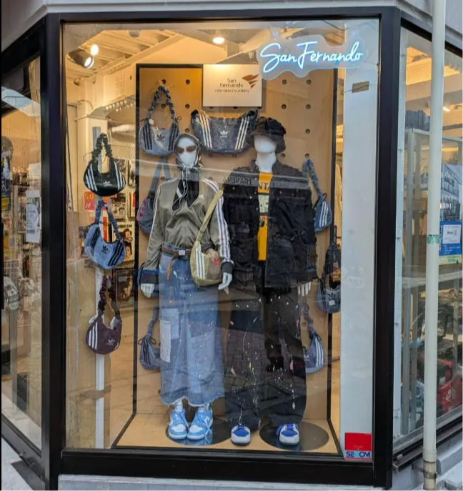 【高円寺駅6分】古着の街のセレクトショップ「サンフェルナンド」店頭ウィンドウスペース｜販売サポート付きの画像
