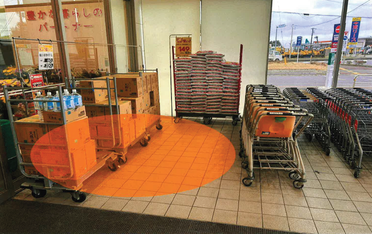 【ベイシア スーパーマーケット 石岡東光台店】各種プロモーションに最適な風除室催事イベントスペース