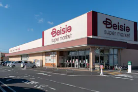 【ベイシア スーパーマーケット 石岡東光台店】各種プロモーションに最適な風除室催事イベントスペース