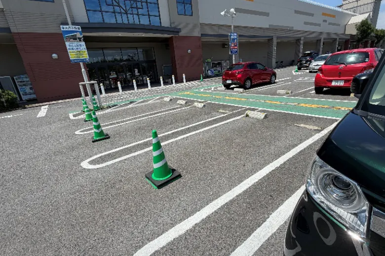 【イオン白河西郷店】キッチンカー① キッチンカーに最適なスーパー店内催事イベントスペース