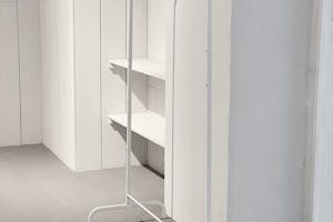 【渋谷駅6分】アパレルの展示会場やポップアップストアに最適な白を基調としたファイヤー通り沿いの5階イベントスペース