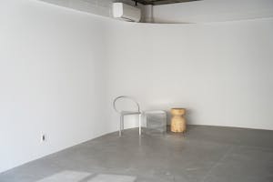 【渋谷駅6分】アパレルの展示会場やポップアップストアに最適な白を基調としたファイヤー通り沿いの5階イベントスペース